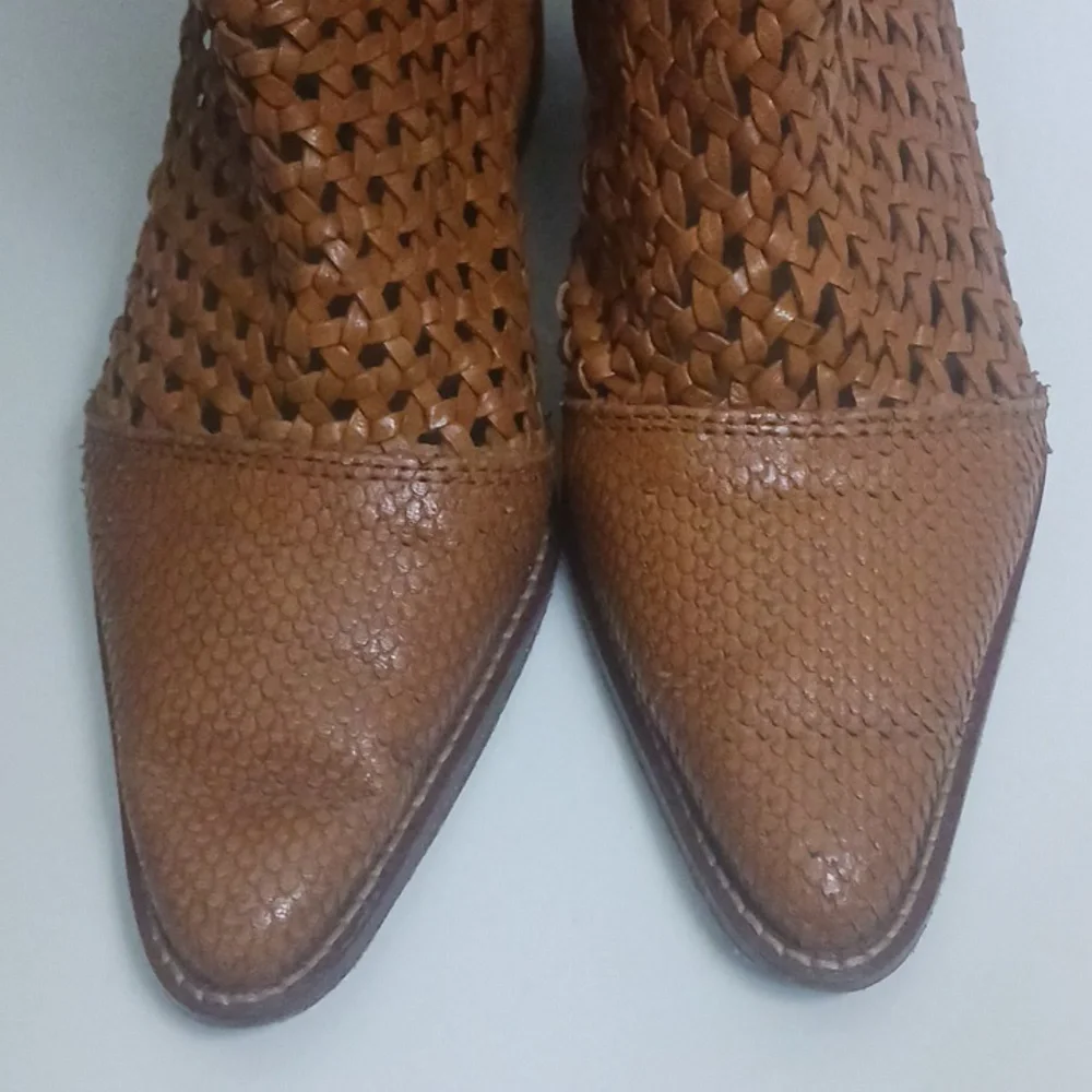 FREE PEOPLE In The Loop Leather Booties Size 36 / 6 Boho Western Festival Cowboy